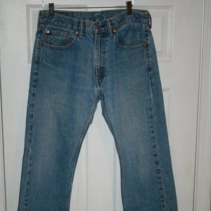 Mid Rise Levi Jeans